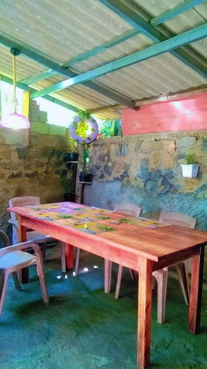 Ella Kumi Hostel Extérieur photo