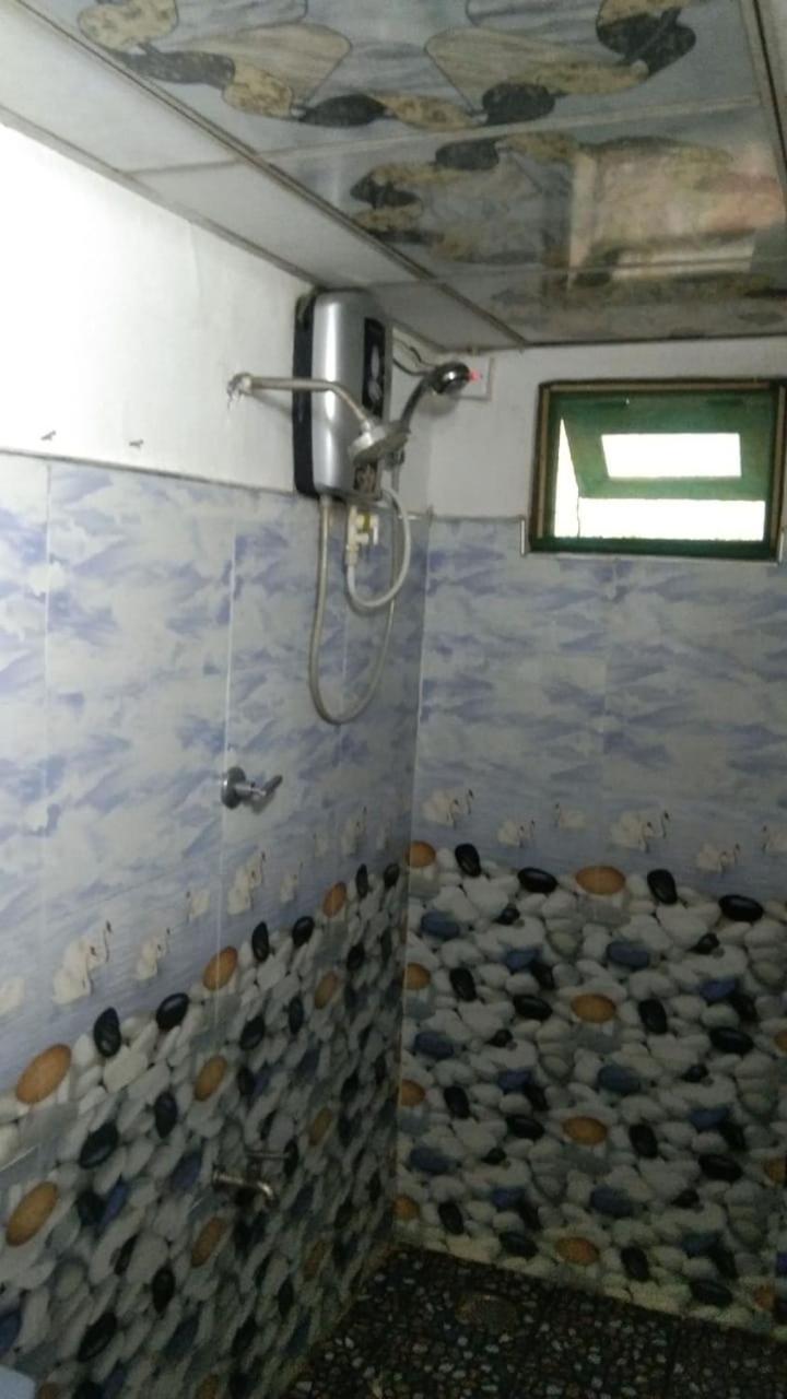 Ella Kumi Hostel Extérieur photo