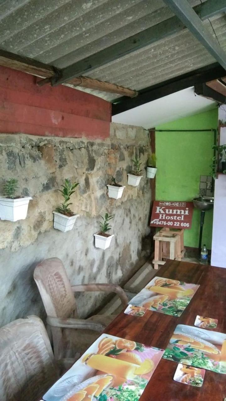 Ella Kumi Hostel Extérieur photo